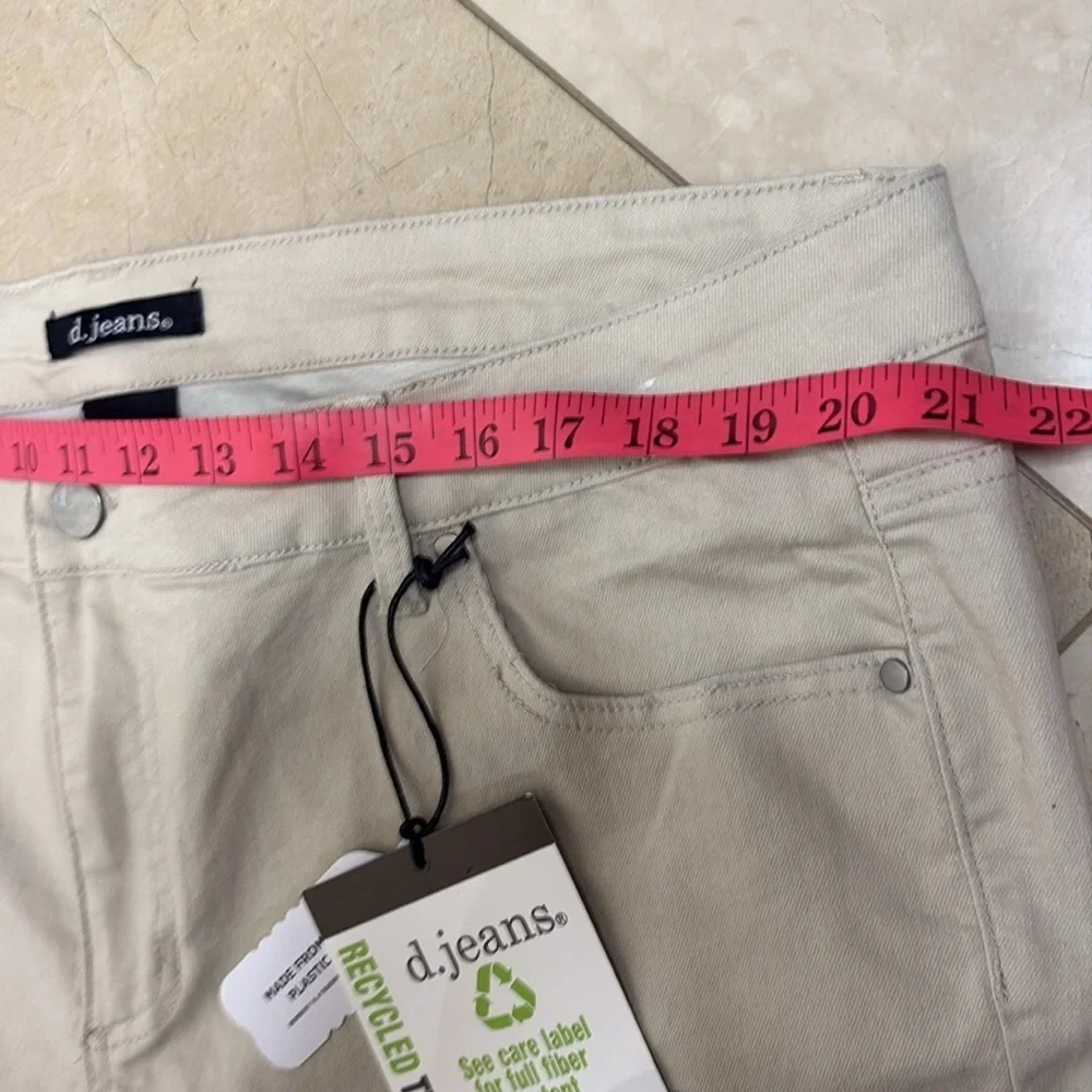 ⭐️ NWT- d.jeans recycled twill oatmeal cropped pants- size 20W - Picture 5 of 8